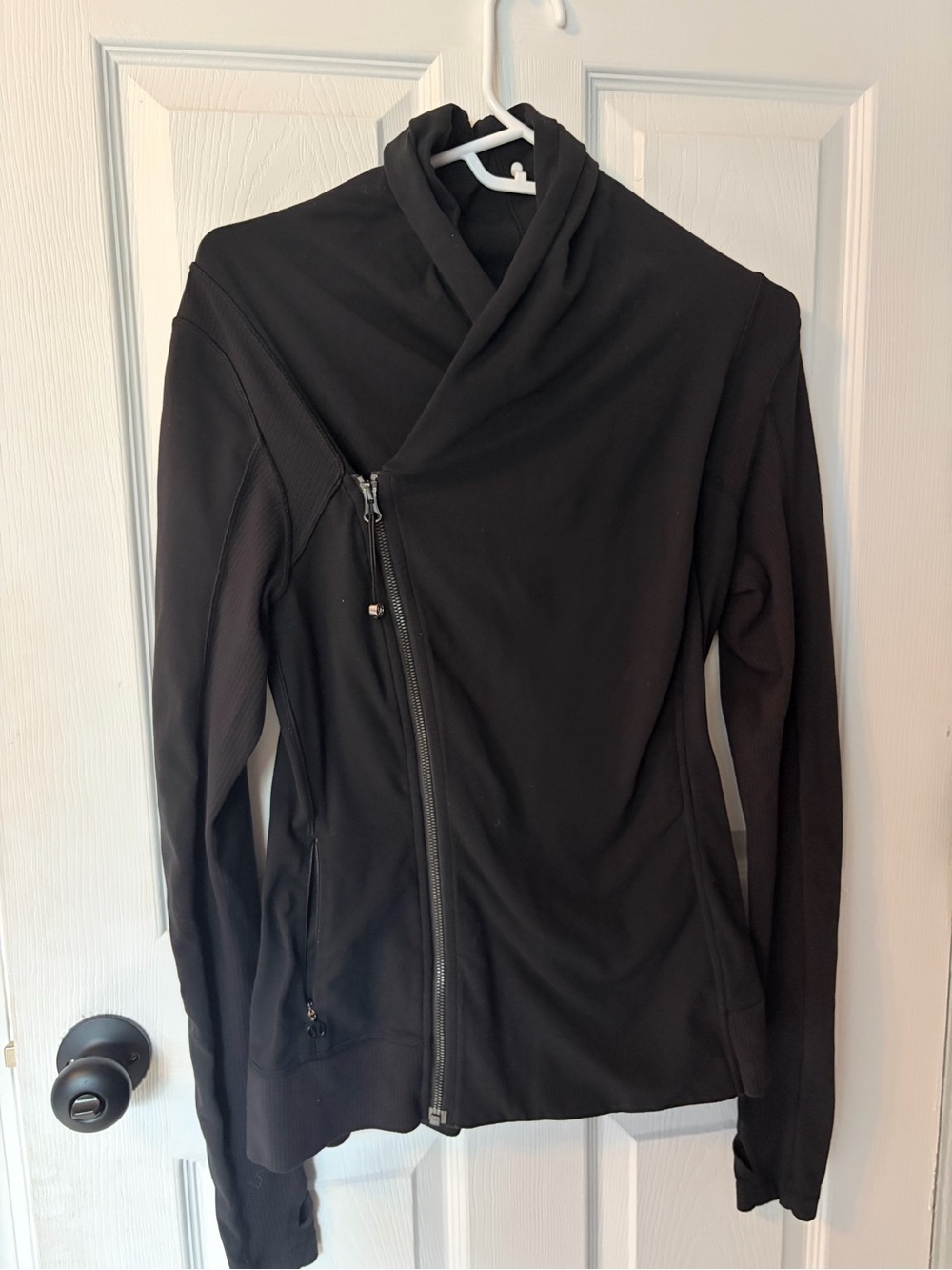 Lululemon Bhakti Yoga Jacket — Black, Size 8